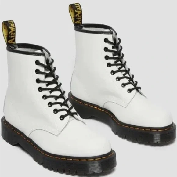 NWT DR. MARTENS 1460 BEX SMOOTH LEATHER LACE UP BOOTS - Picture 2 of 12